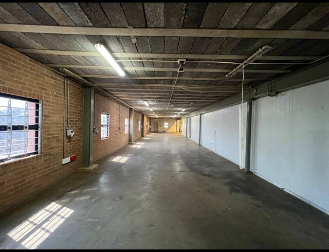 1,798M² WAREHOUSE TO LET IN STRIJDOMPARK